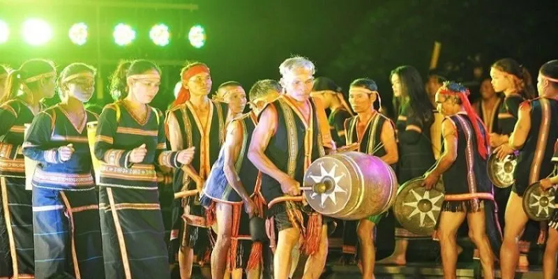 Cồng Chiêng Và Các Nghi Lễ Tôn Vinh Tổ Tiên