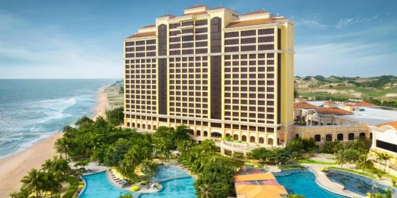 Resort Vũng Tàu: The Grand Hồ Tràm Strip